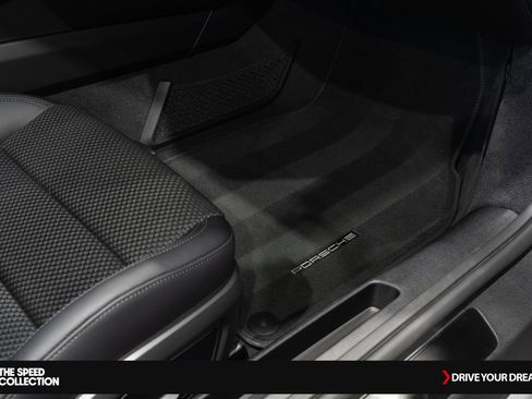 Used 2024 Porsche 911 Carrera T image 24