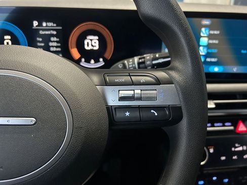 Used 2025 Hyundai Tucson SEL image 18