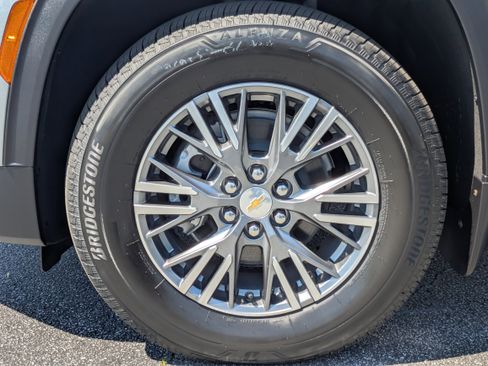 New 2026 Chevrolet Traverse LT image 34