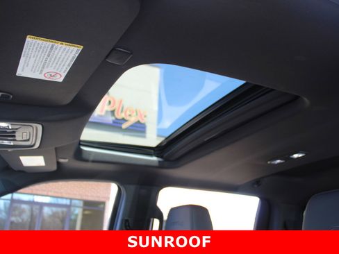 Used 2020 GMC Sierra 2500 AT4 w/ AT4 Premium Package image 29