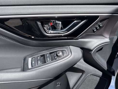 New 2025 Subaru Outback Limited image 17