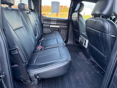 Used 2019 Ford F150 Lariat image 22