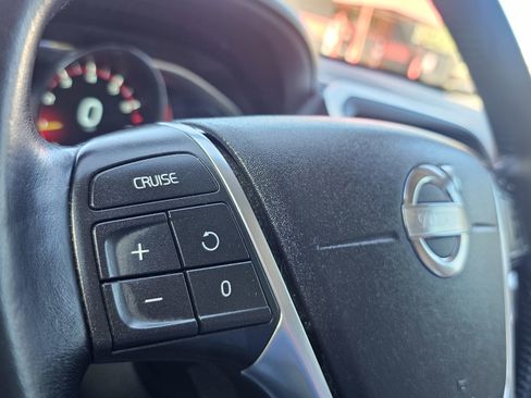 Used 2015 Volvo XC60 T5 Platinum image 44