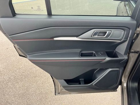 New 2026 Ford Explorer ST-Line image 10