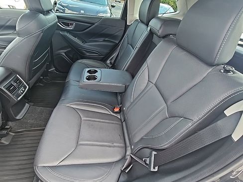 Used 2020 Subaru Forester Limited image 13
