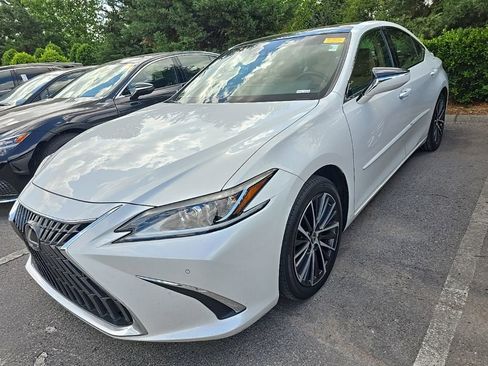 Used 2022 Lexus ES 350 w/ Premium Package FWD image 4