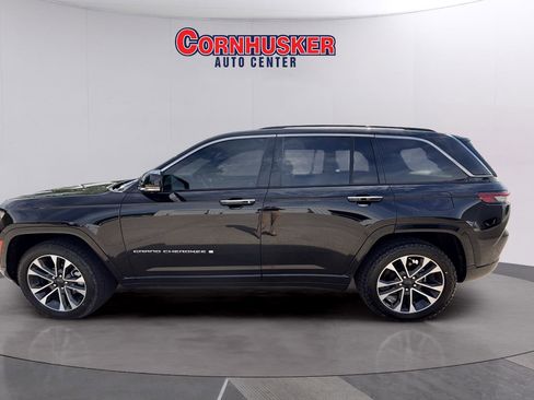 Certified 2022 Jeep Grand Cherokee Overland w/ Adv Protech Group III image 4