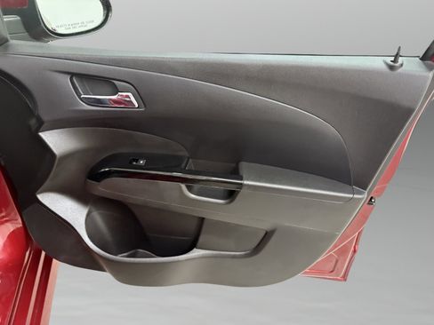 Used 2019 Chevrolet Sonic LT w/ Convenience Package image 26