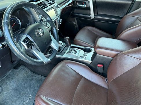 Used 2016 Toyota 4Runner Limited AWD/4WD image 9