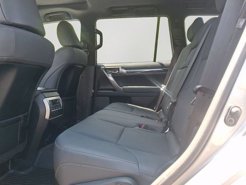 Used 2023 Lexus GX 460 Premium w/ Premium Package AWD/4WD image 8