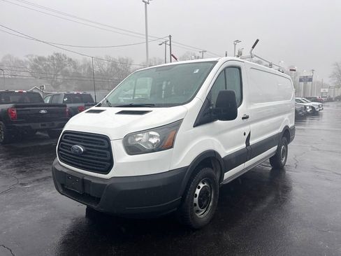 Used 2015 Ford Transit 250 130 Low Roof image 2