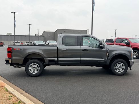 New 2026 Ford F250 XLT w/ XLT Premium Package AWD/4WD image 11