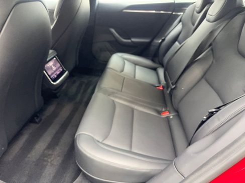 Used 2022 Tesla Model S Base image 32