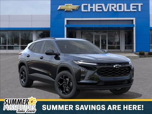 New 2026 Chevrolet Trax LT w/ Driver Confidence Package FWD image 7