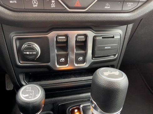 New 2026 Jeep Wrangler Sport AWD/4WD image 20