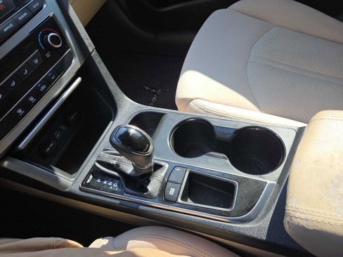 Used 2016 Hyundai Sonata SE image 31