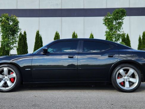 Used 2007 Dodge Charger SRT8 w/ SRT Option Group III RWD image 2