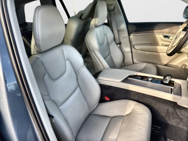 Certified 2023 Volvo XC90 B6 Plus w/ Protection Package Premier AWD/4WD image 31