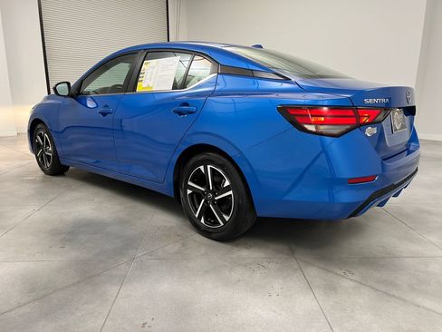 Used 2025 Nissan Sentra SV FWD image 6