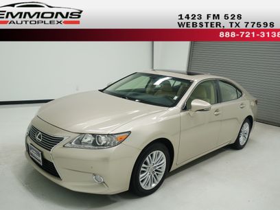 Used 2013 Lexus ES 350 w/ Luxury Pkg