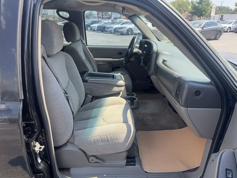 Used 2006 Chevrolet Tahoe LS w/ Smart Select Package image 9