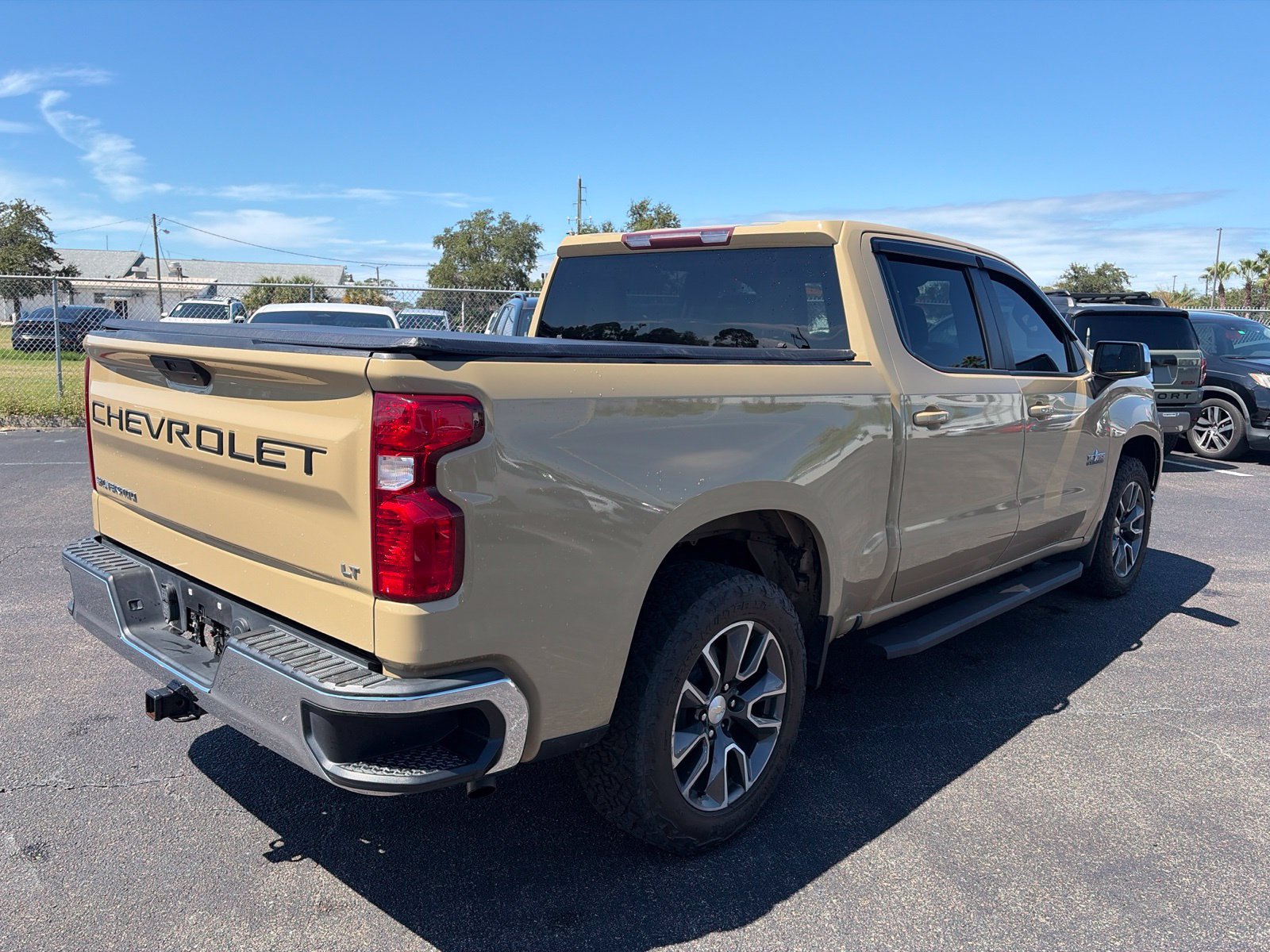 Used 2021 Chevrolet Silverado 1500 LT RWD image 7