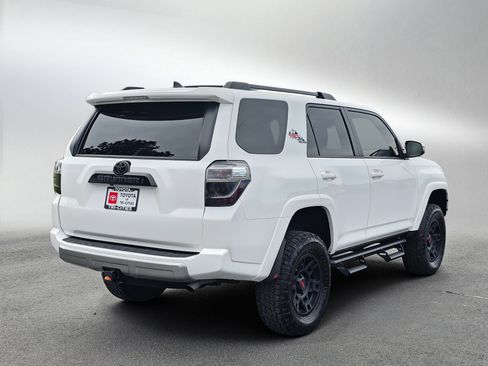 Used 2023 Toyota 4Runner TRD Off-Road Premium w/ Moonroof Package AWD/4WD image 5