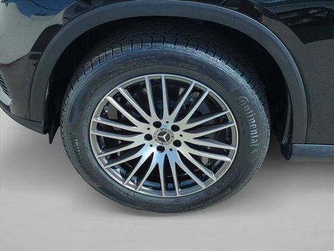 Used 2023 Mercedes-Benz GLC 300 image 19