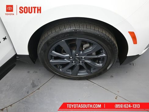 Used 2024 Chevrolet Equinox RS image 36