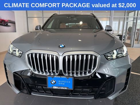 Used 2026 BMW X5 xDrive40i w/ M Sport Package image 3