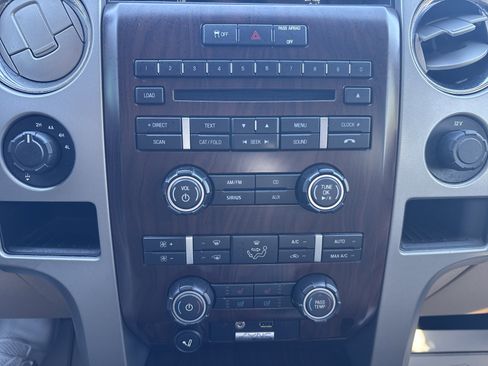 Used 2012 Ford F150 Lariat w/ Lariat Chrome Pkg image 27