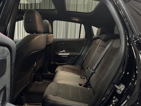 Used 2024 Mercedes-Benz GLA 250 4MATIC image 31