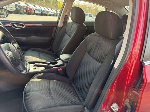 Used 2019 Nissan Sentra SR FWD image 18