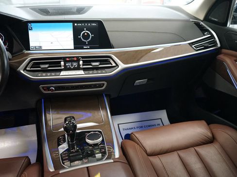 Used 2020 BMW X7 xDrive40i w/ Premium Package AWD/4WD image 14