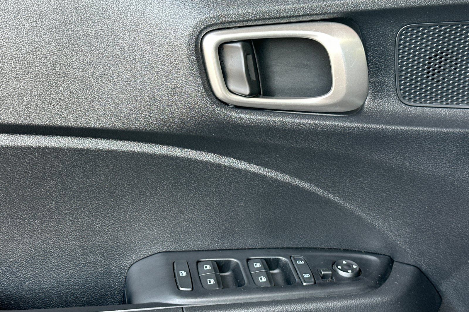 Certified 2026 Hyundai Venue SE FWD image 14