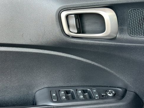 Certified 2026 Hyundai Venue SE FWD image 14
