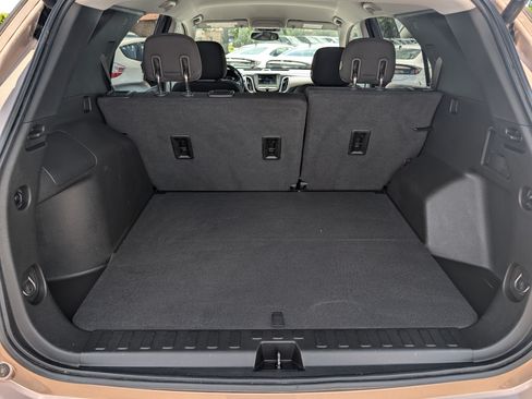 Used 2019 Chevrolet Equinox LT AWD/4WD image 18