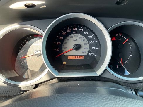 Used 2006 Toyota Tacoma X-Runner image 18