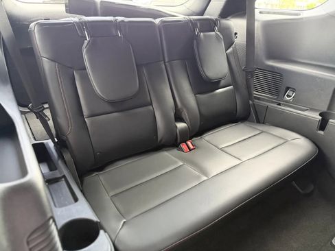 Used 2025 Ford Explorer ST-Line w/ Premium Package AWD/4WD image 19