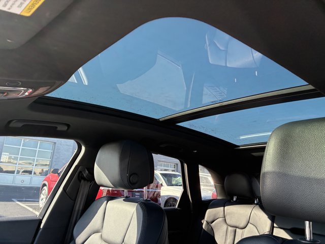 Used 2018 Audi SQ5 Prestige w/ Prestige Package AWD/4WD image 10