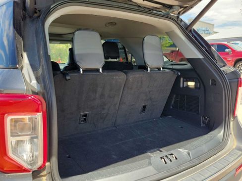 Used 2022 Ford Explorer Limited w/ Equipment Group 301A RWD image 23