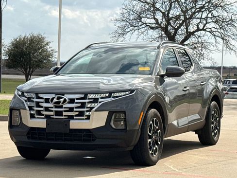 Used 2024 Hyundai Santa Cruz SEL w/ Activity Package image 3