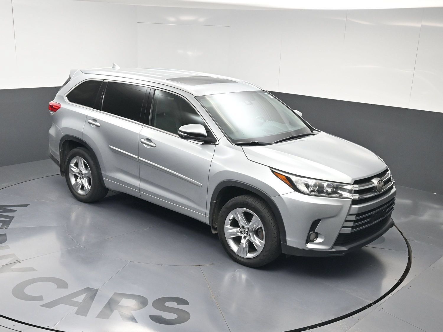 Used 2017 Toyota Highlander Limited w/ Protection Package #3 AWD/4WD image 23