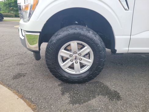 Used 2021 Ford F150 XLT AWD/4WD image 9