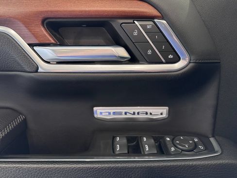 Certified 2023 GMC Sierra 1500 Denali w/ Technology Package AWD/4WD image 27