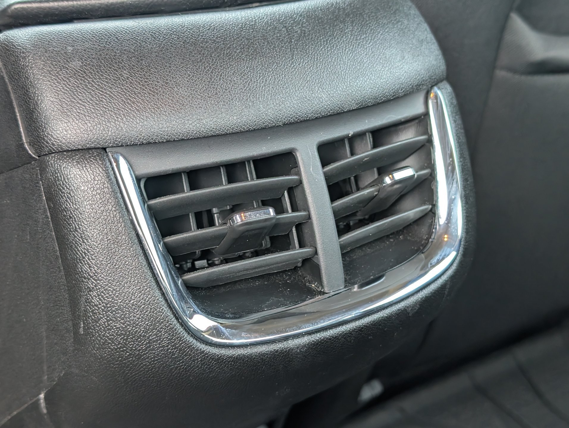 Used 2024 Chevrolet Malibu LT FWD image 16