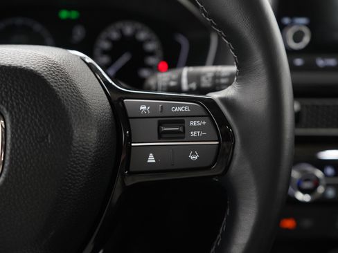 Used 2024 Honda Civic EX-L image 26