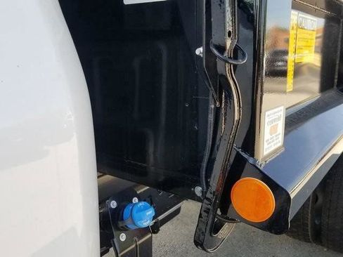 New 2025 Ford F550 4x4 Regular Cab Super Duty image 19