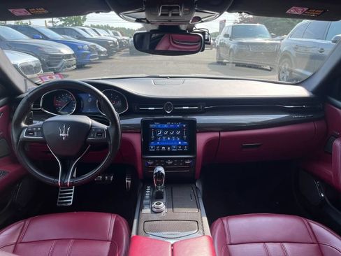Used 2018 Maserati Quattroporte S GranSport Q4 AWD/4WD image 29