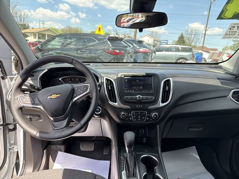 Used 2024 Chevrolet Equinox LT w/ LPO, Floor Liner Package AWD/4WD image 13